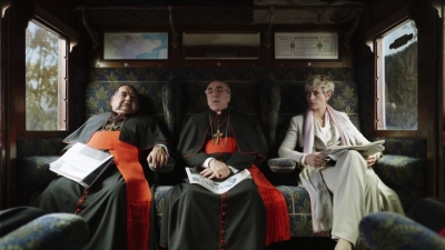 The_New_Pope_S01E02_mkv3997.jpg