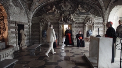 The_New_Pope_S01E02_mkv6266.jpg